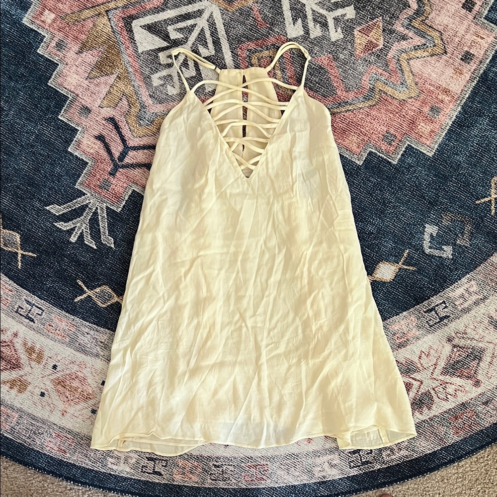 Daytrip by Buckle Cream Strappy Tank Top